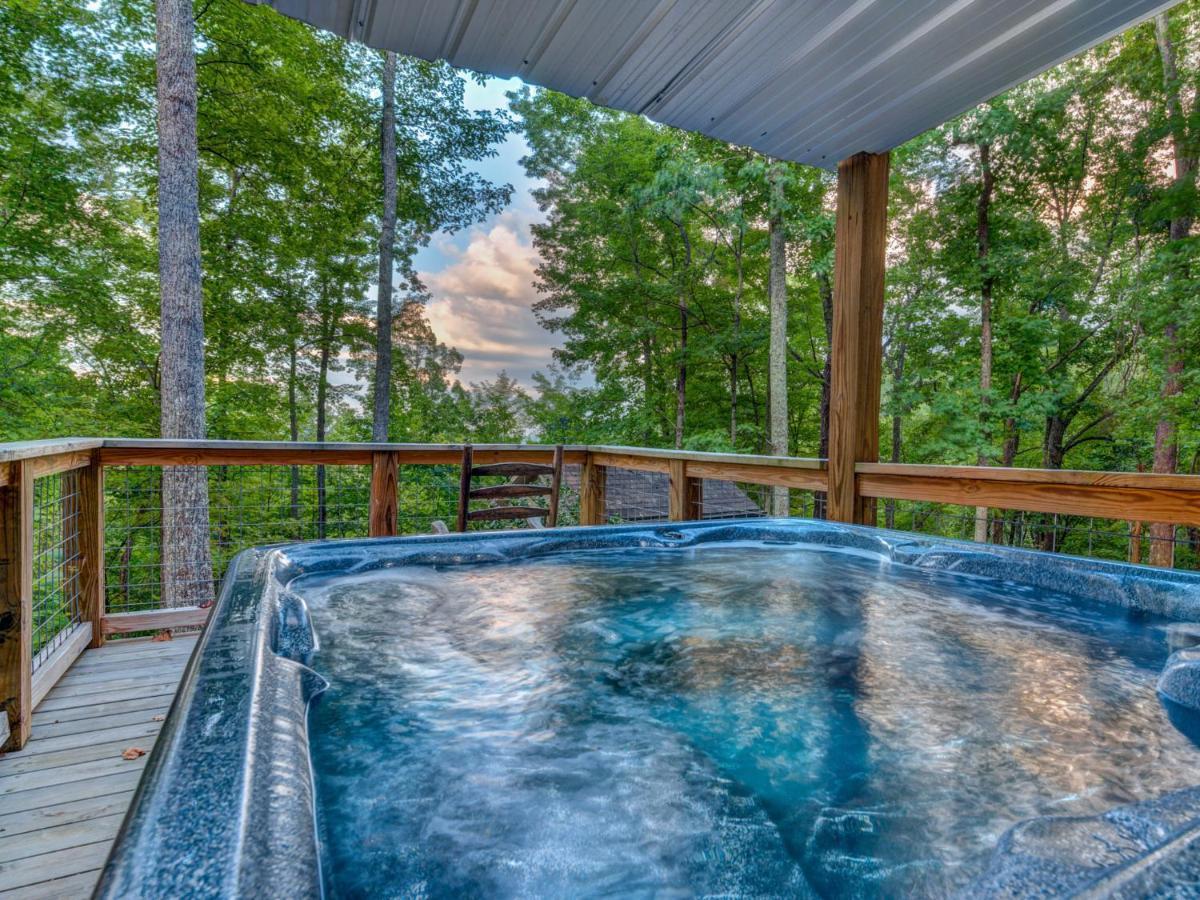 Bear View Chalet, 3 Bedroom, Pool, Pets, Arcades, Wifi, Hot Tub, Sleeps 12 Gatlinburg Exterior foto